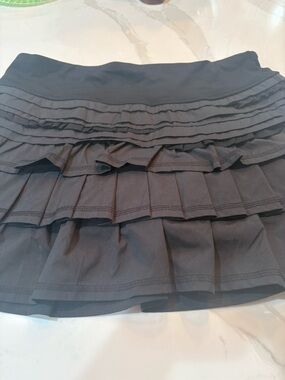 lululemon athletica Black Tiered Ruffle Mini Skort 6